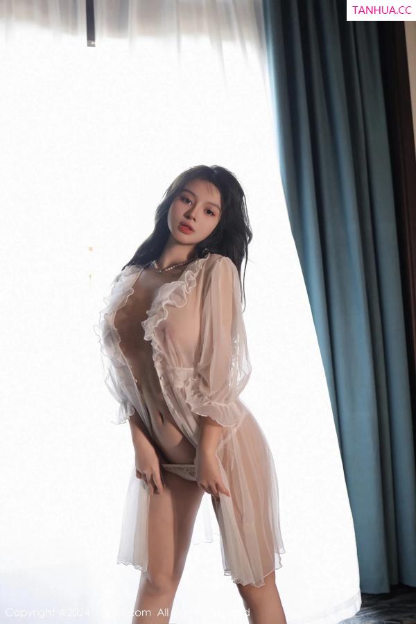   [XiuRen]高清写真图 2024.02.19 No.8106 沈思怡 妩媚美腿第34张图片
